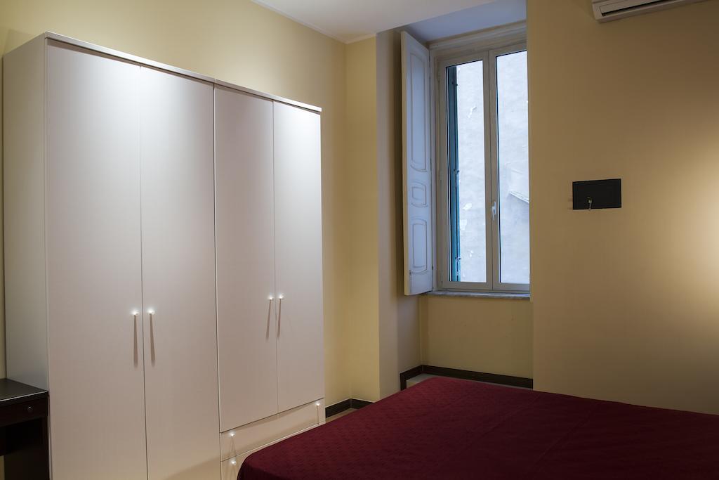 Duomo 89 Bed and Breakfast Napoli Værelse billede